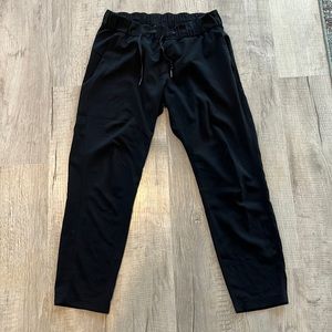 Lululemon Black On The Fly Pants Size 8